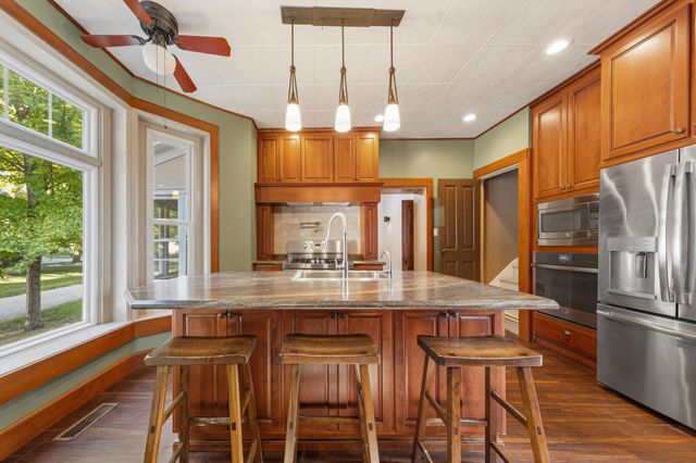 322 Wheeler Avenue, North Mankato, MN 56003