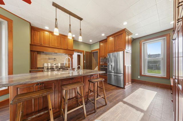 322 Wheeler Avenue, North Mankato, MN 56003