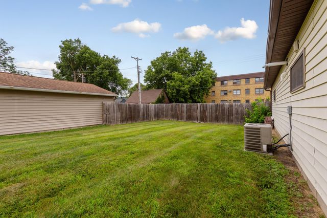 322 Wheeler Avenue, North Mankato, MN 56003