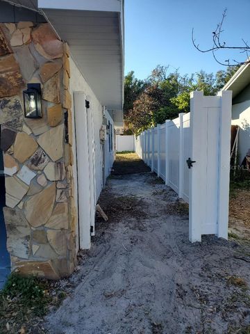 7607 WINGING WAY DRIVE, Tampa, FL 33615