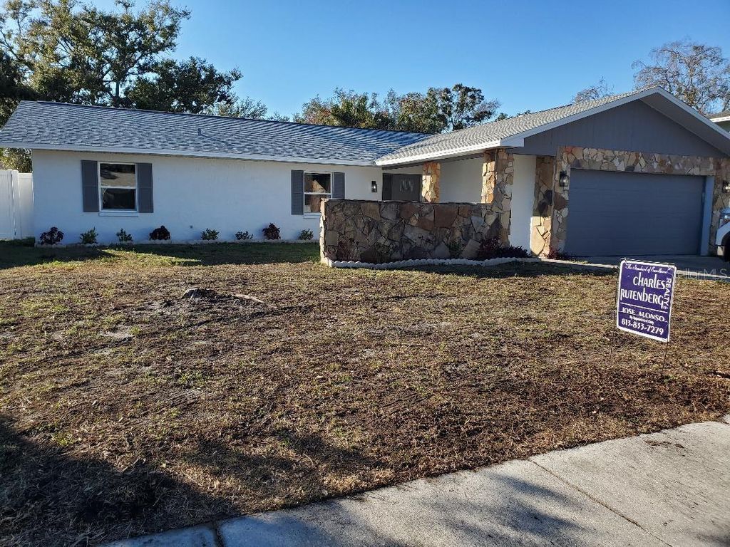 7607 WINGING WAY DRIVE, Tampa, FL 33615