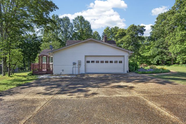2704 New London Dr, Cookeville, TN 38506