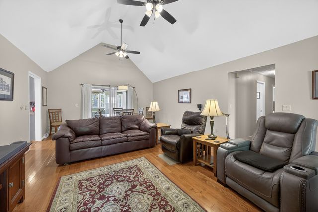 2704 New London Dr, Cookeville, TN 38506