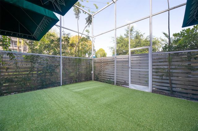 565 NW 97th Ave 565, Plantation, FL 33324