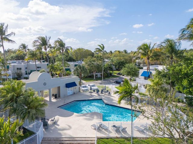 565 NW 97th Ave 565, Plantation, FL 33324