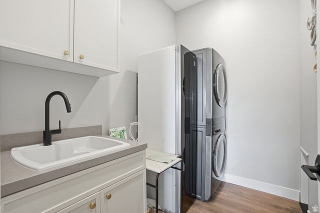2011 E BEVERLY DR, Holladay, UT 84117