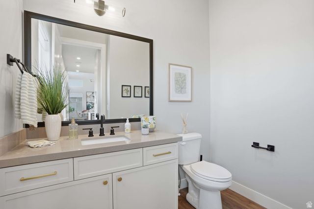 2011 E BEVERLY DR, Holladay, UT 84117