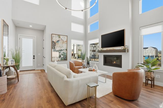 2011 E BEVERLY DR, Holladay, UT 84117