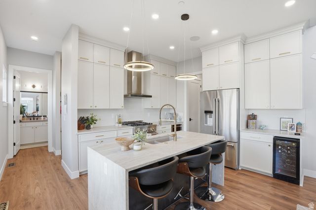 2011 E BEVERLY DR, Holladay, UT 84117