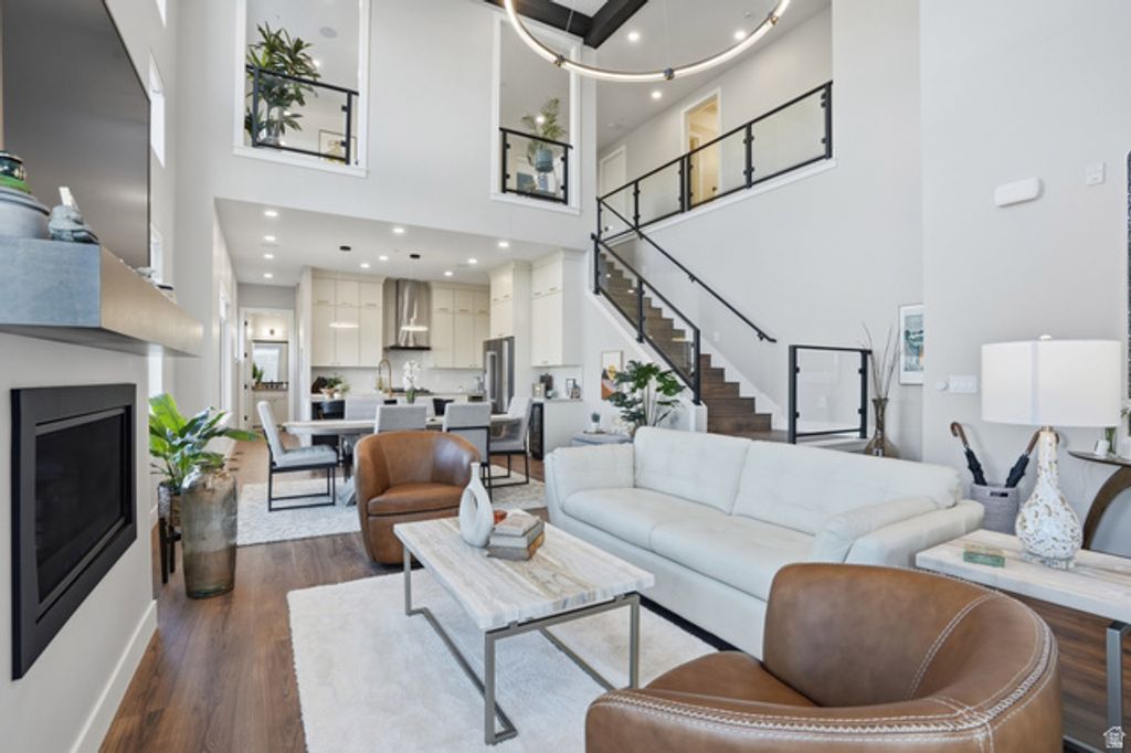 2011 E BEVERLY DR, Holladay, UT 84117