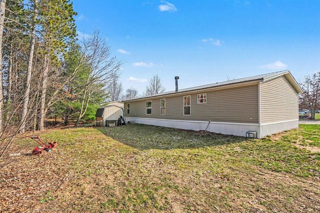 9137 Pine Lake Court, West Olive, MI 49460