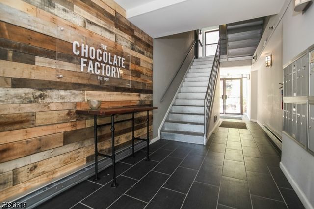 54 Mcwhorter St 108, Newark City, NJ 07105