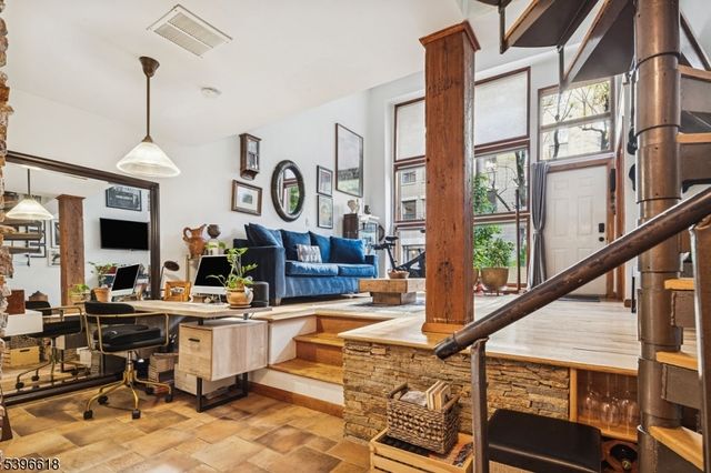 54 Mcwhorter St 108, Newark City, NJ 07105