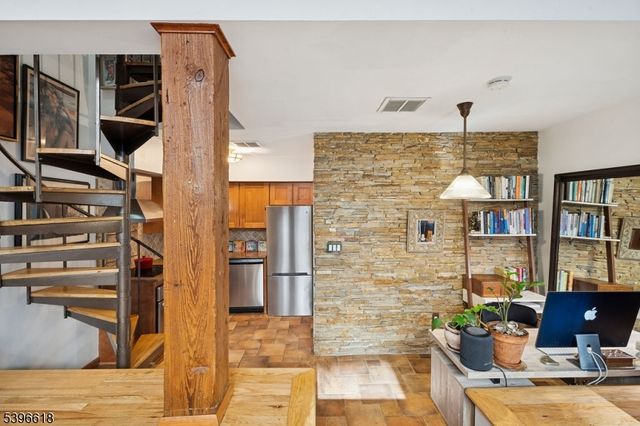 54 Mcwhorter St 108, Newark City, NJ 07105