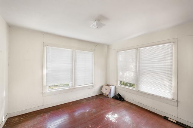 603 N Mechanic Street, Weimar, TX 78962
