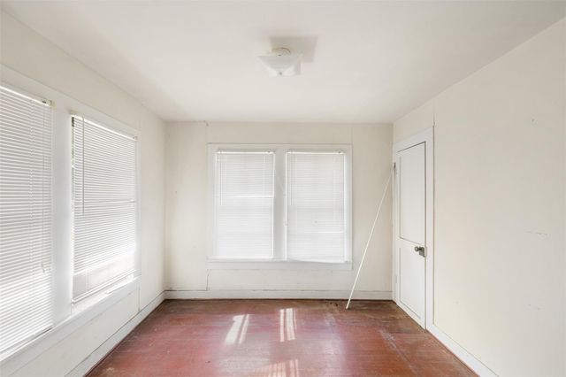 603 N Mechanic Street, Weimar, TX 78962