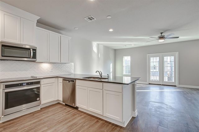 11014 Crescent Light Way, Houston, TX 77043