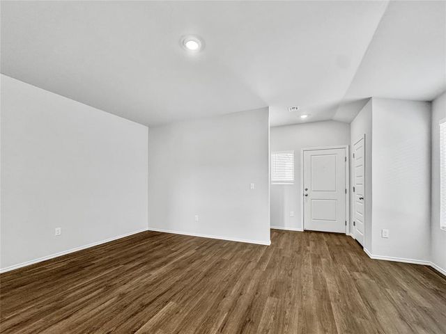 9613 Stallion Drive, Yukon, OK 73099