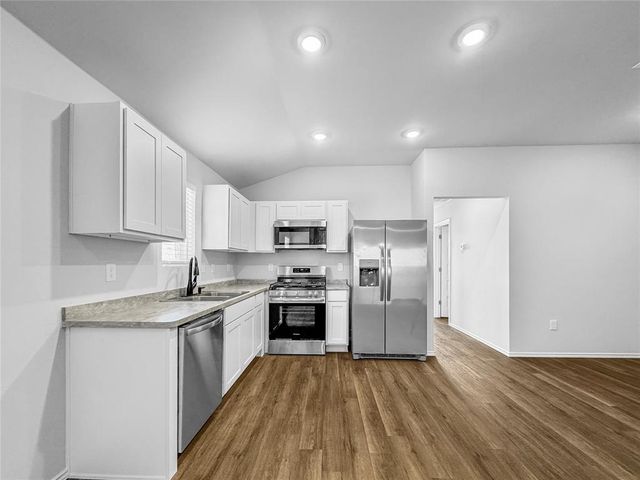 9613 Stallion Drive, Yukon, OK 73099