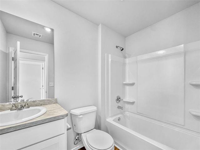 9613 Stallion Drive, Yukon, OK 73099