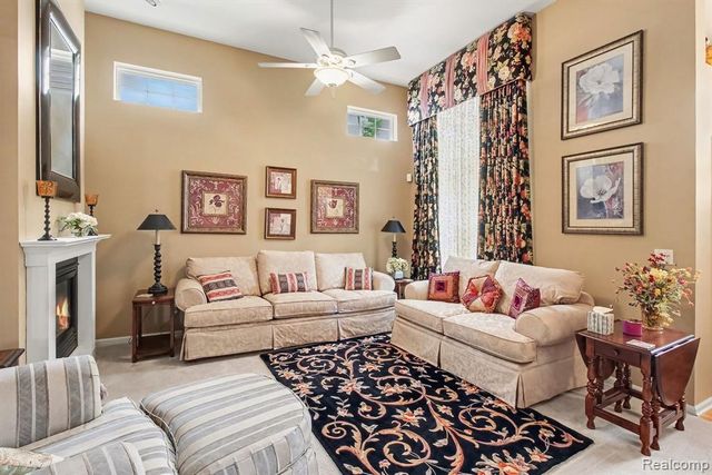 5207 Sandalwood Circle, Grand Blanc, MI 48439