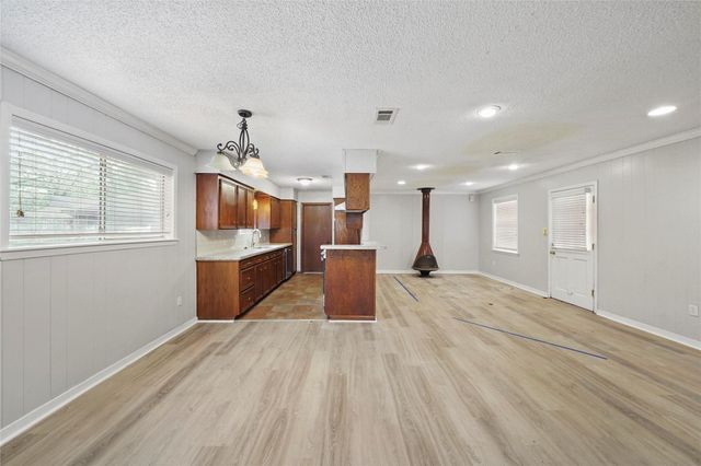 592 Florida Park, Conroe, TX 77302