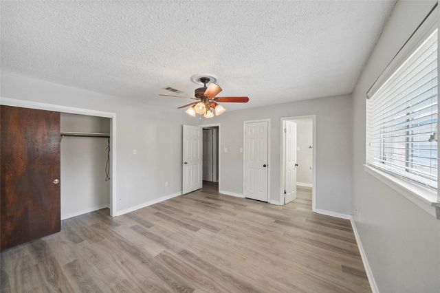 592 Florida Park, Conroe, TX 77302