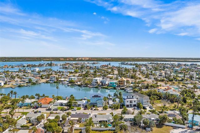 14024 N BAYSHORE DRIVE, Madeira Beach, FL 33708