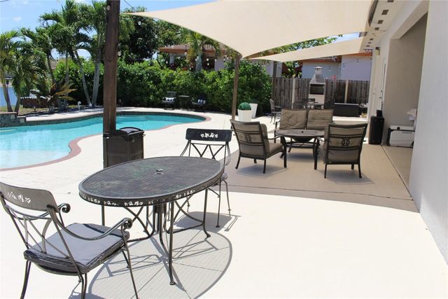 16272 SW 42nd Terrace, Miami, FL 33185