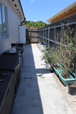 16272 SW 42nd Terrace, Miami, FL 33185