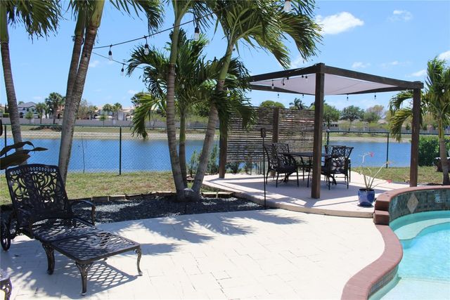 16272 SW 42nd Terrace, Miami, FL 33185