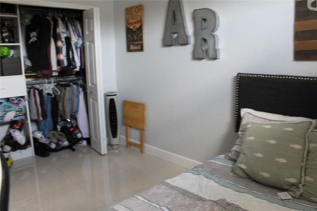 16272 SW 42nd Terrace, Miami, FL 33185