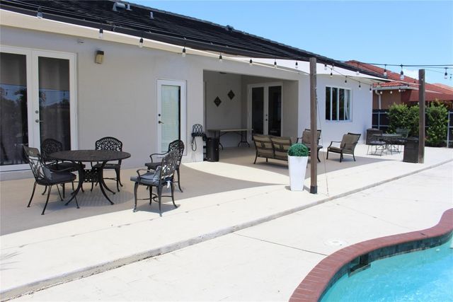 16272 SW 42nd Terrace, Miami, FL 33185