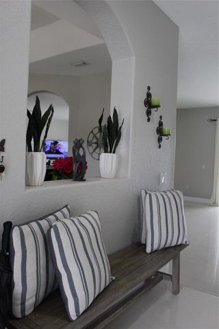 16272 SW 42nd Terrace, Miami, FL 33185