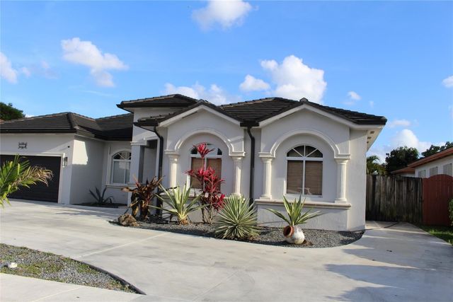 16272 SW 42nd Terrace, Miami, FL 33185