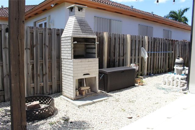 16272 SW 42nd Terrace, Miami, FL 33185