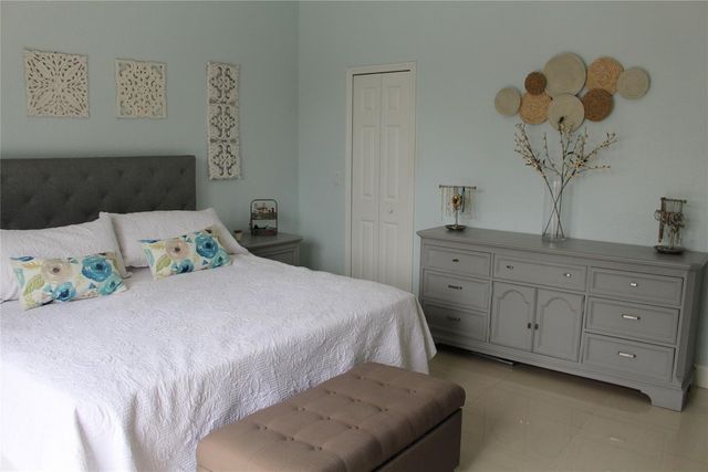 16272 SW 42nd Terrace, Miami, FL 33185