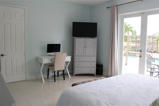 16272 SW 42nd Terrace, Miami, FL 33185