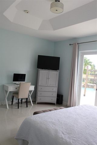 16272 SW 42nd Terrace, Miami, FL 33185