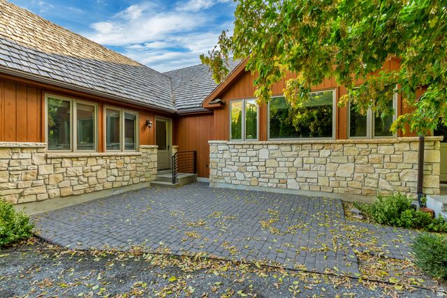 1359 N MOYLE DR, Alpine, UT 84004