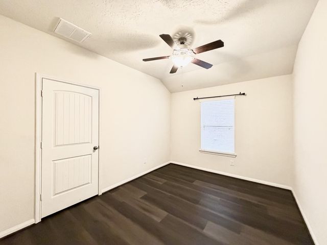 11823 Green Colling Park Drive, Houston, TX 77047