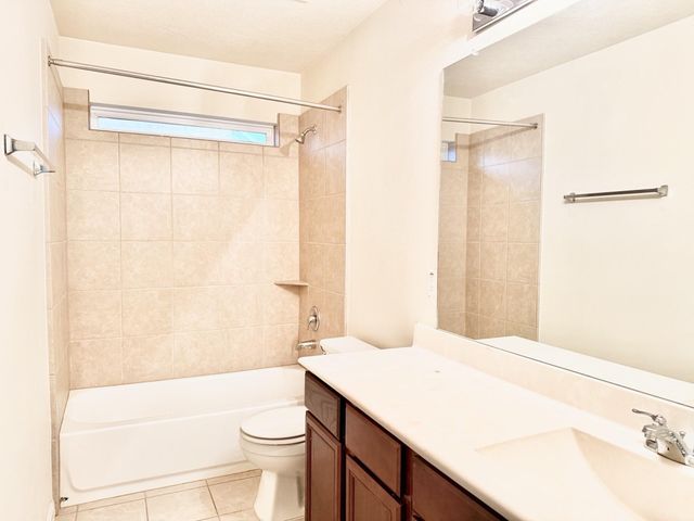 11823 Green Colling Park Drive, Houston, TX 77047