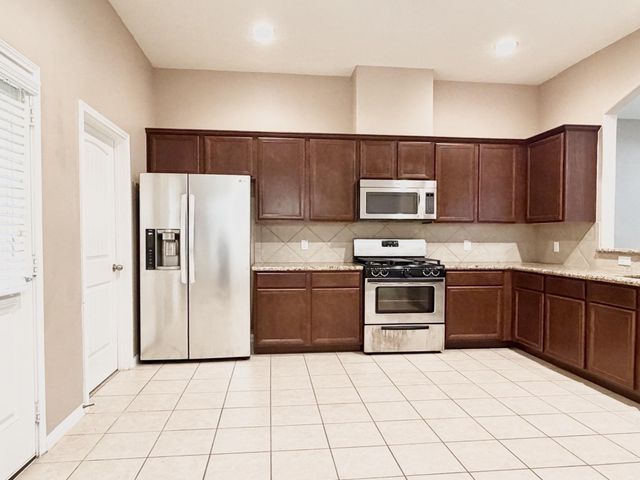 11823 Green Colling Park Drive, Houston, TX 77047