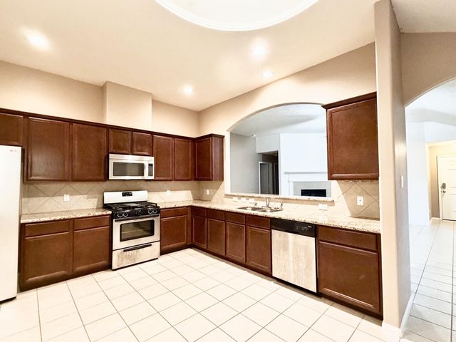 11823 Green Colling Park Drive, Houston, TX 77047