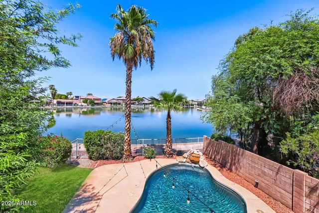 10932 W GRANADA Road, Avondale, AZ 85392