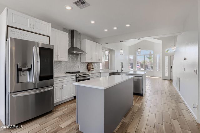10932 W GRANADA Road, Avondale, AZ 85392