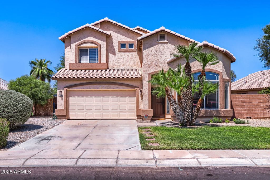 10932 W GRANADA Road, Avondale, AZ 85392 — photo 5