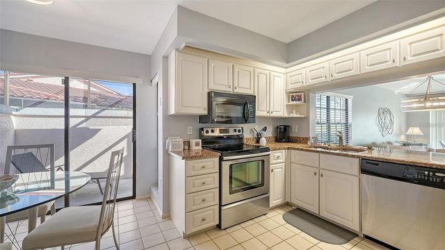 7320 GOLF POINTE CIRCLE, Sarasota, FL 34243