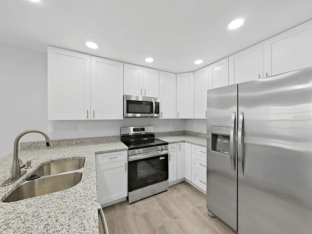 Image 18 of property listing at 4305 NORTHAMPTON DRIVE, New Port Richey, FL 34653