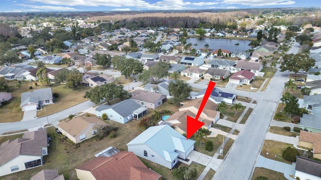 Image 3 of property listing at 4305 NORTHAMPTON DRIVE, New Port Richey, FL 34653